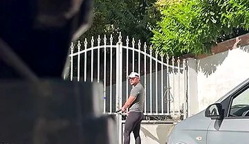 Andrew Wallker Spied By A Perv During Fitness Jerk And Intense Cumshot