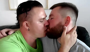 Hot Gay Kissing with Kaleb & Leo