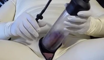 Latex Danielle cum slave cum!