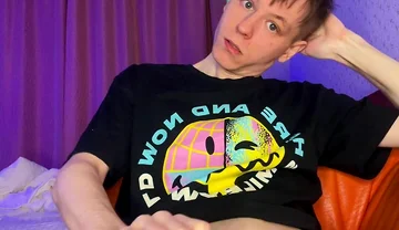 Just a Horny Twink Who Loves to Show off His Big Cock