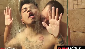 Tyler Slater - Hot Fuck In A Steamy Shower