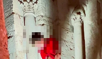 Very Risky and Immense Ejaculation in a Very Public Place