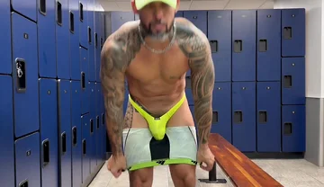 From Under, Ball Busting, Ring on and a Lot of Cum Jona Ortiz