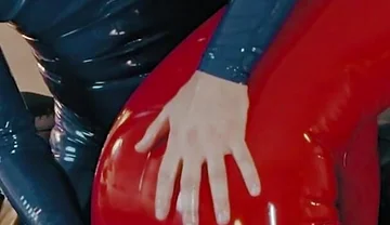 30 Holes of Pleasure [hotel Collection] [pre-released Video]