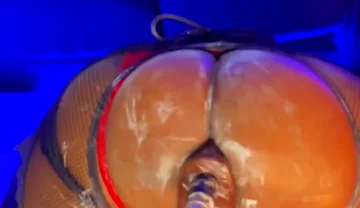 I Know You Want This Ass