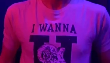 After filming a scene with Link, I made a little clip for ya.