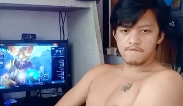 Hot Pinoy Boy Taste Himself