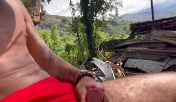 I Was Walking and Ended up Masturbating in a Public Place