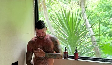 I’d Love to Jerk off in the Shower