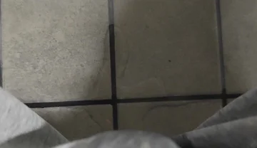 Got so Exited Peeing My Self That My Legs Started to Shake