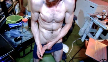 Right to It, See This Huge Bust as My Arms Are Tight Ripped