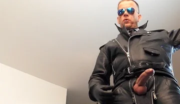 Leatherman6 Cumshotsxl & Piss (rear Window)