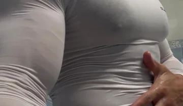Compressions Get Too Tight and Wet Squeezed Around of Huge Muscles