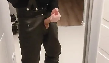 Gay Army Men Fuck. I'm in Rubber Boots and Leather Pants