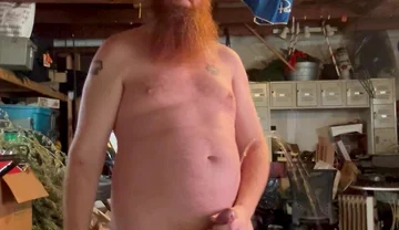 Redneck Needs to Piss!