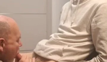 Honza Sexy Skinny Guy Seduced Cum in My Face