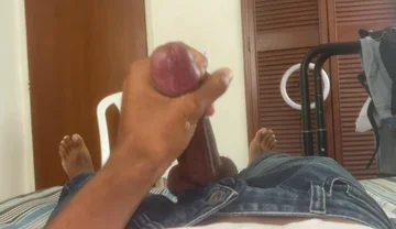 Daddy Doesn't Need to Take off His Clothes to Make You Wet, Look How I Get a Nut