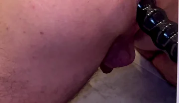 Small Dick Hunk in White Socks Is Cuming