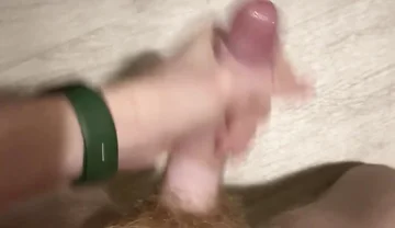 Horny Twink Cumming Hard