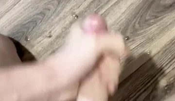 Twink - Long Cumshot. Horny Cumshot Explosion, Cum on the Floor, Hairy Legs, Arms and Hot Abs.