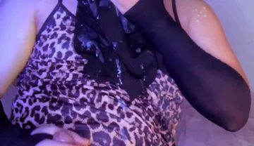 Saudi Sissy Loke221 in Mom’s Niqab & Tiger Dress