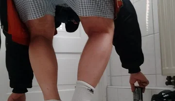 To Get Horny in the Wc, Dirty, Smelly, Wett. Dj -bro