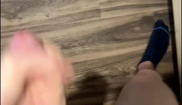 Horny 18yo Twink Jerks off & Moans Loud - Huge Cum Explosion!