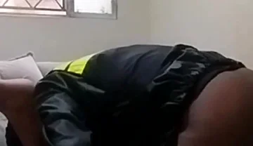 He Asked for a Motorcycle Courier and Took Him to Sit at Home