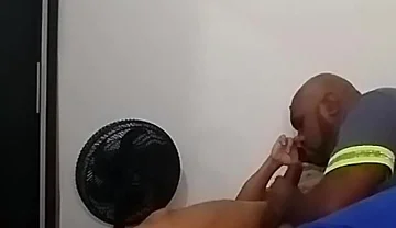 Shorty Eating the Stepbrother-in-law Worker Bear of the Ass Ggbig