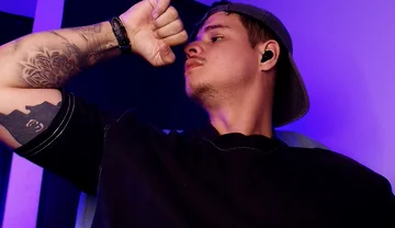A Big Cock Needs a Good Blowjob