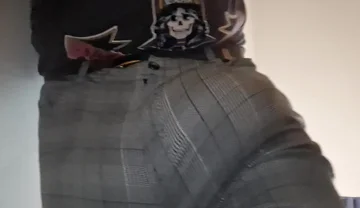 Going Upstairs with My Insane Big Bulge