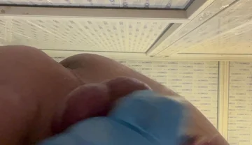 Masturbation with Cumshot Ending