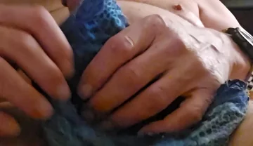 Stroking and Cumming to VR Porn