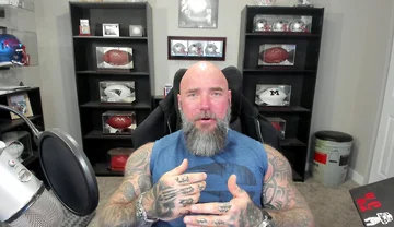 Consider This Before Dating a Bodybuilder