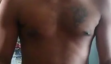 Kennie Jai Worships Bear Feet!