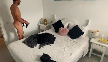 Tiding the Bed Fully Naked