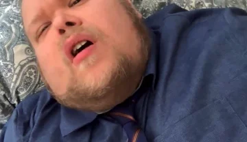 Jefbear Comes for His Boss and Shows off His Hot Chubby Body and His Big, Hot Cock with Lots of Sperm Coming Out.