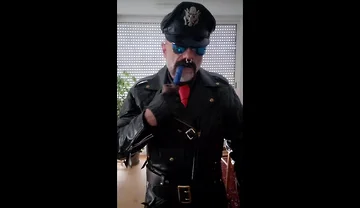 Red Tie in Full Langlitz