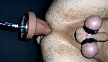 Fuckmachine Fucks My Ass Deep with Huge Dildo