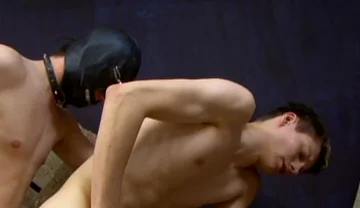 Masked Twink Leather Lad Getting His Nutt