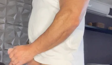 Mr Gur Sexy Bodybuilder Daddy Wank Solo Cum