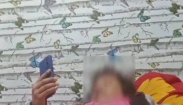 Your Bestfriend Who Loves to Jerk off While Watching Bold.