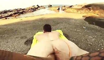 Yoshi Kawasaki Stretches Hole