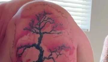 Tatted Dude Fucks Muscle Bottom