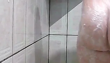 I'm Naked in the Bathroom, I'm Very Horny