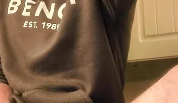 Big Dick Wanking and Smoking