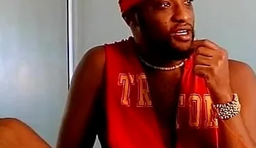 Kennie Jai Jerks off for a Fan!