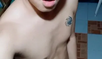 Let Me Give It to You Stepdaddy! Pinoy Twink Masturbation and Live Cum