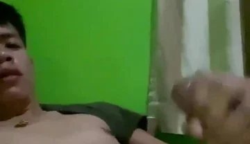 Cute Pinoy Twink Strokes at Home