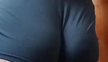 I Love to Show My Big Ass in the Bathroom
